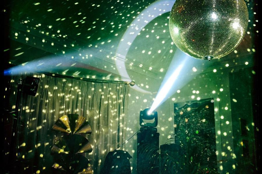 Mirror Balls, Disco Balls, Glitter Balls, Motors & Lights